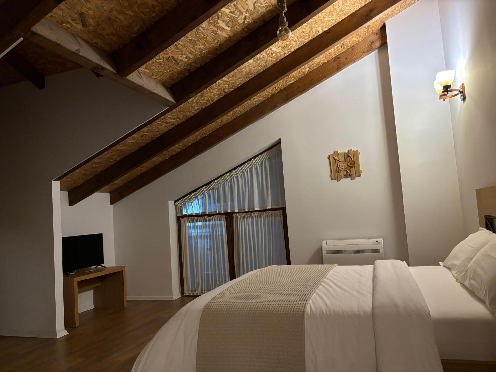 Gle-alb Agrotourism 4* Tepelene