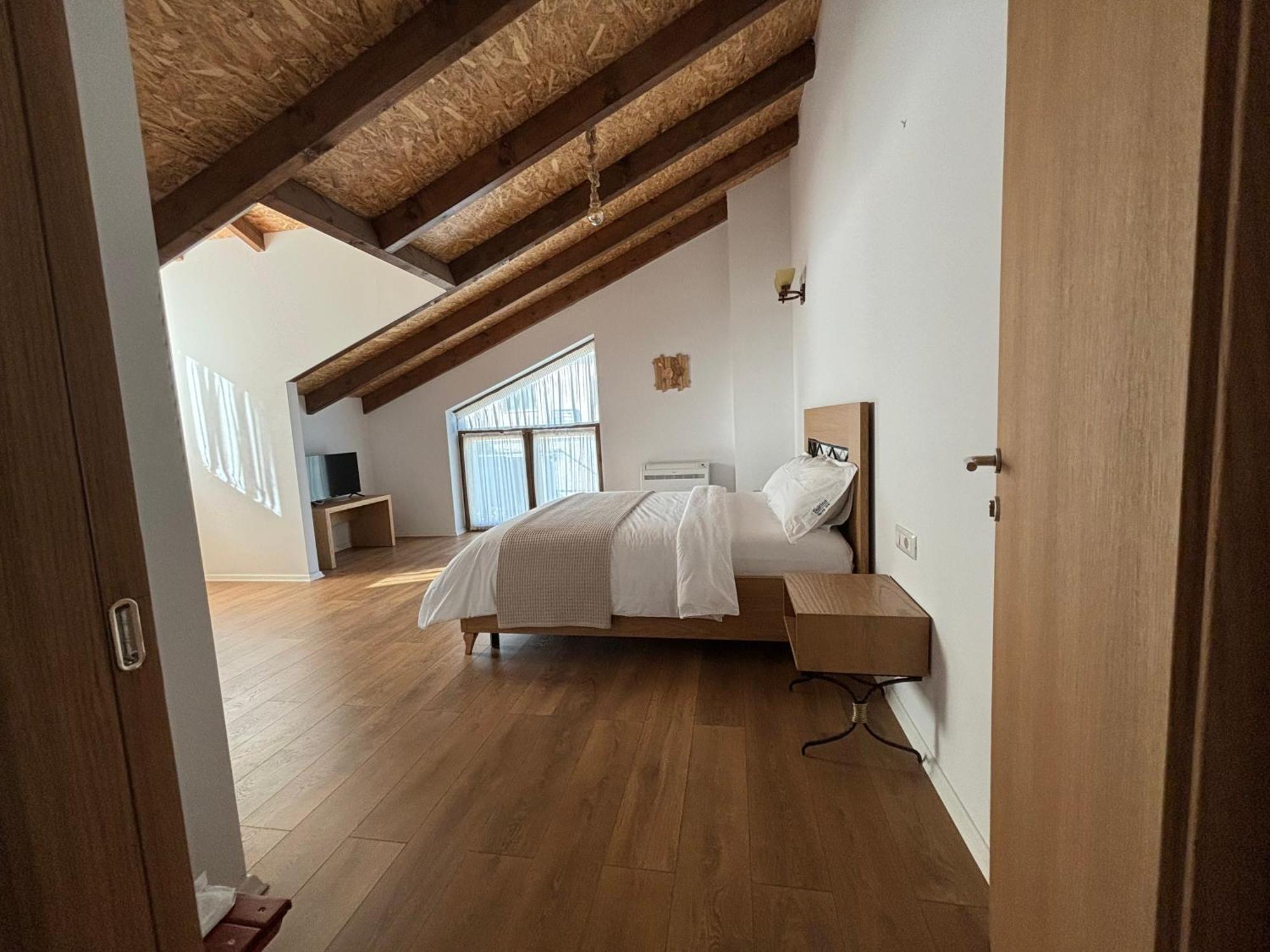 Hotel Gle-alb Agrotourism 4*