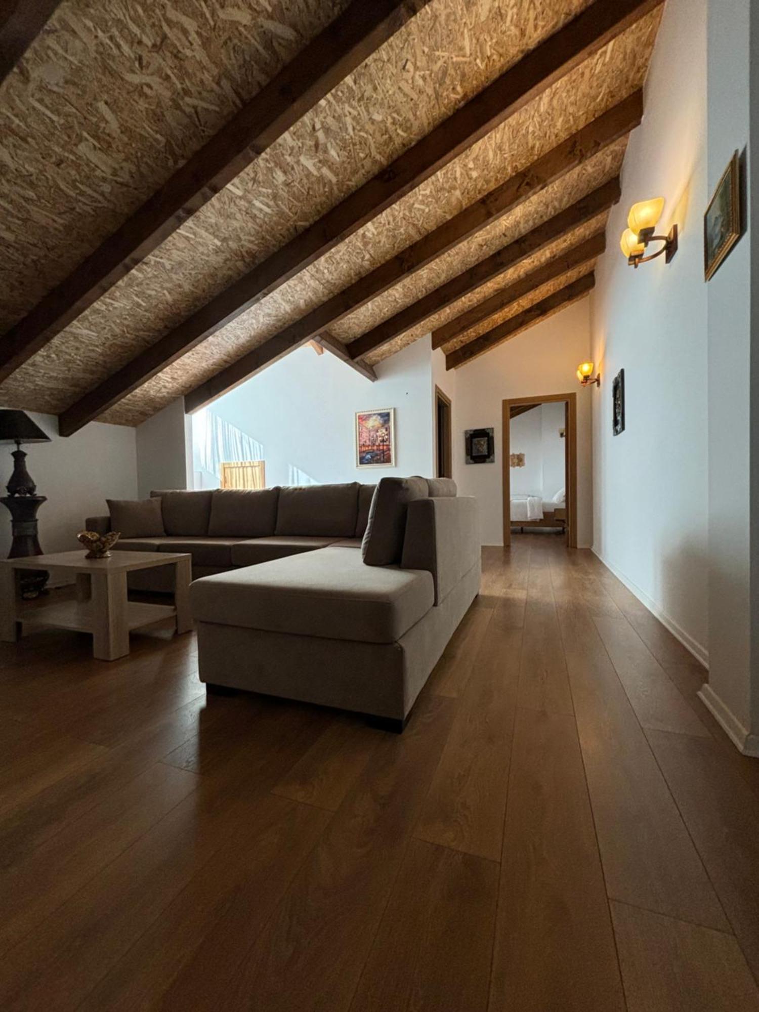 Gle-alb Agrotourism 4* Tepelene