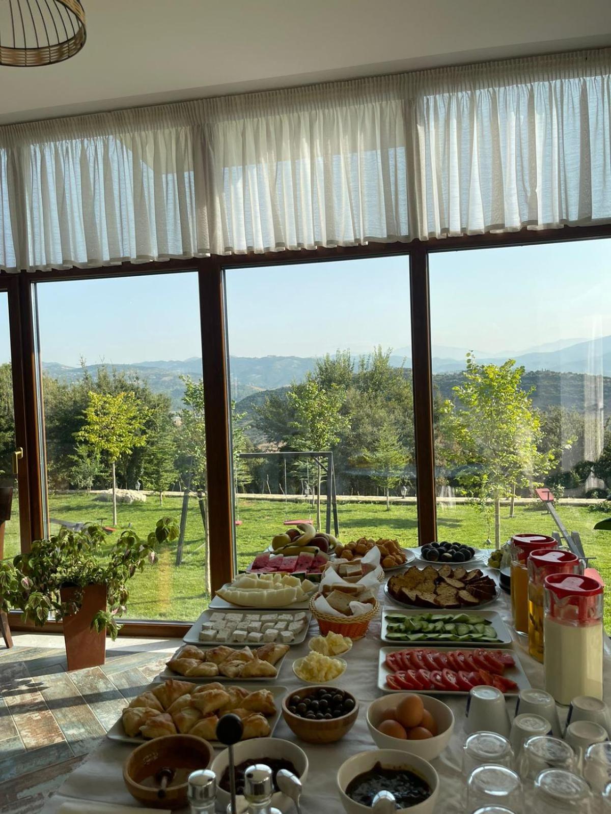Gle-alb Agrotourism 4*
