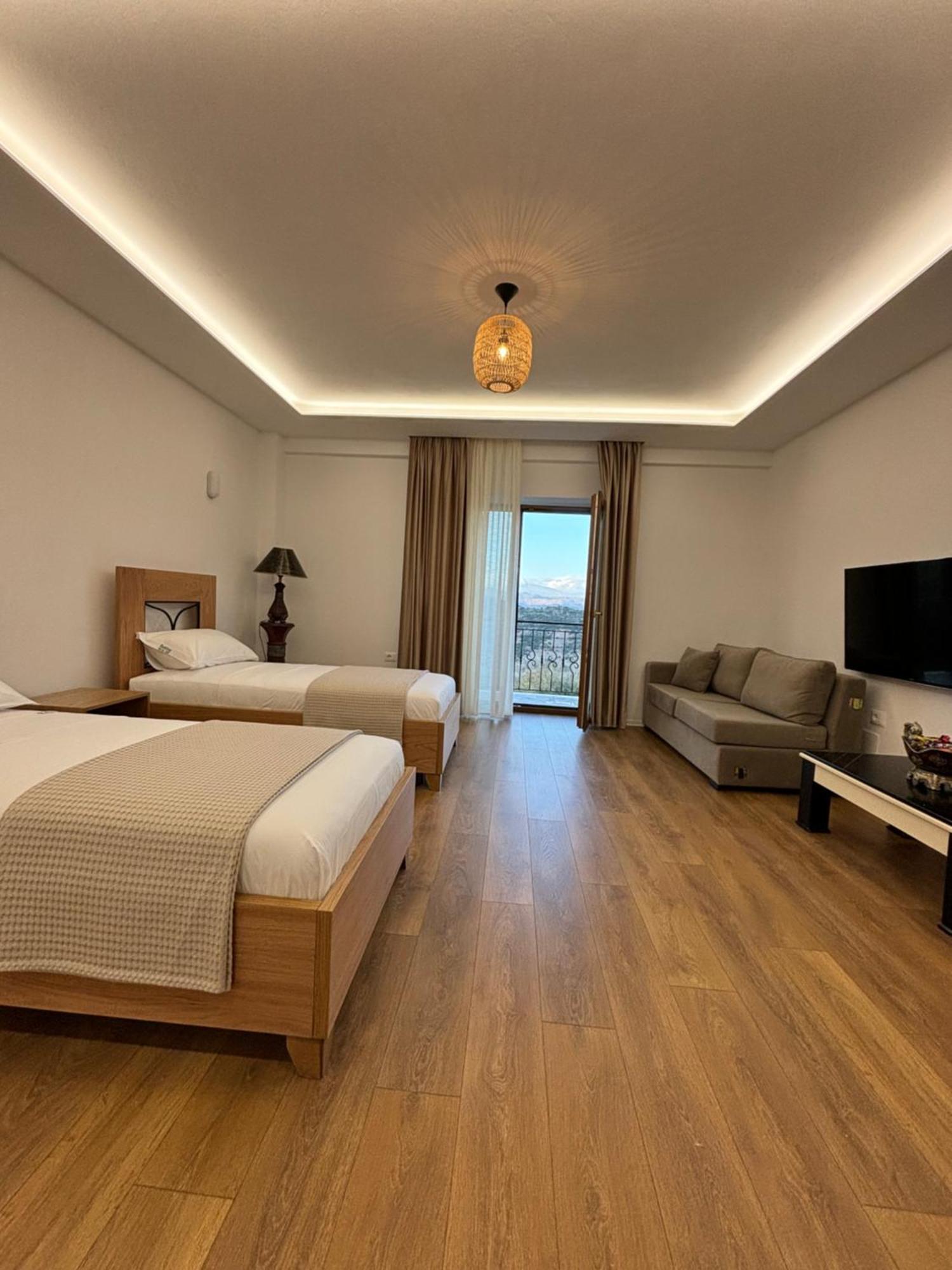 Hotel Gle-alb Agrotourism Tepelene